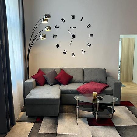 Spacious & Deluxe Big Apartment Near Prater فيينا المظهر الخارجي الصورة