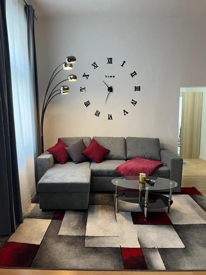 Spacious & Deluxe Big Apartment Near Prater فيينا المظهر الخارجي الصورة