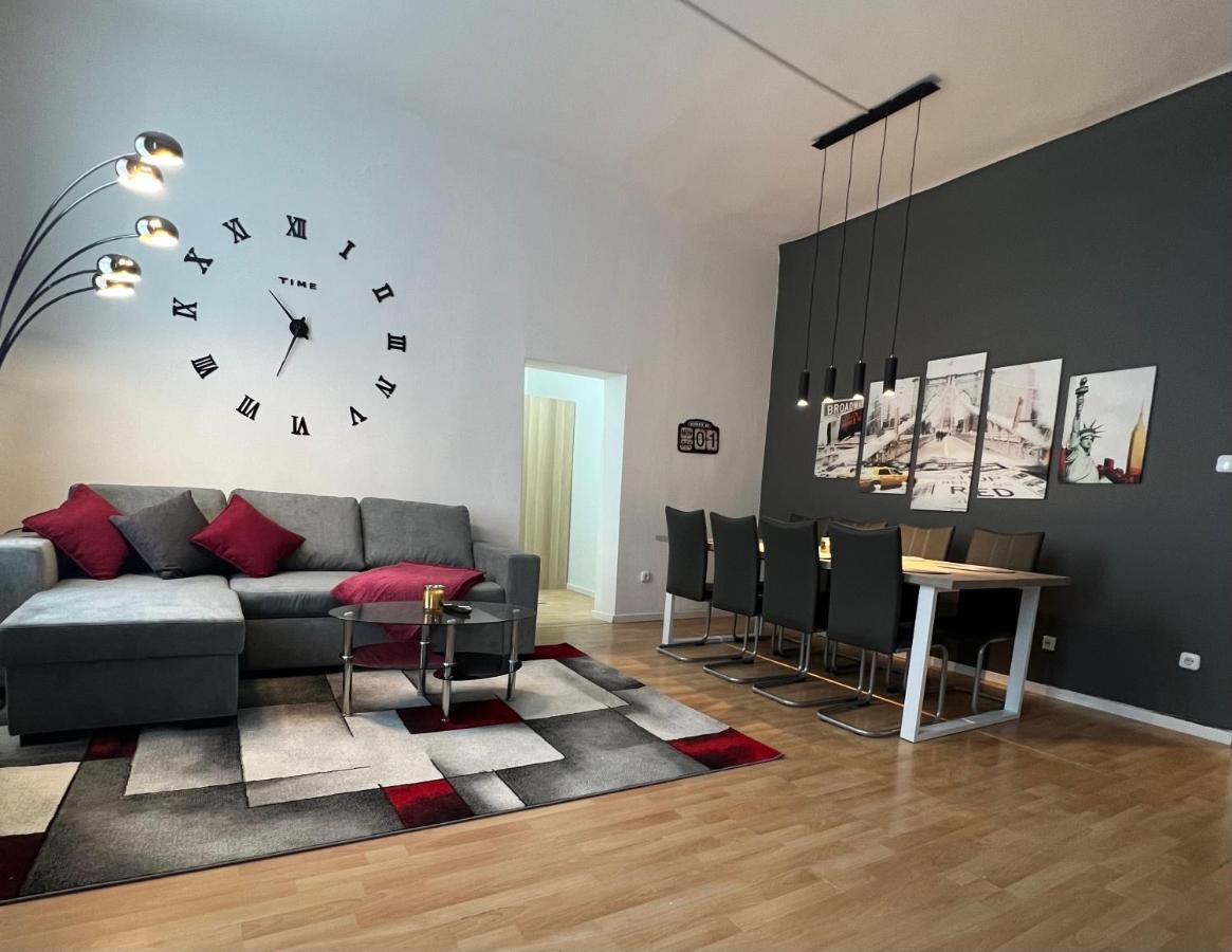 Spacious & Deluxe Big Apartment Near Prater فيينا المظهر الخارجي الصورة