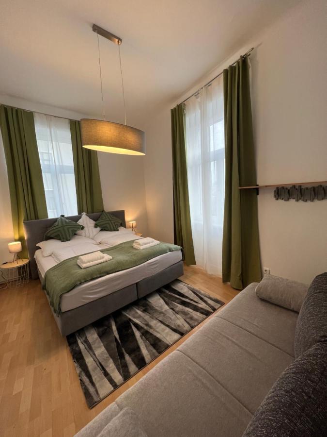 Spacious & Deluxe Big Apartment Near Prater فيينا المظهر الخارجي الصورة