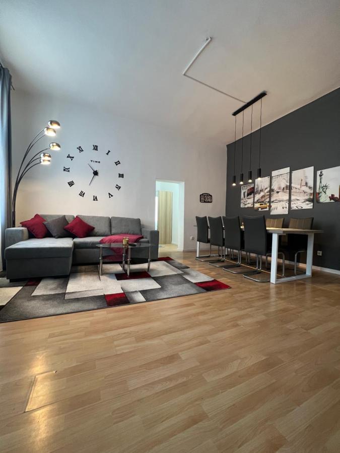 Spacious & Deluxe Big Apartment Near Prater فيينا المظهر الخارجي الصورة
